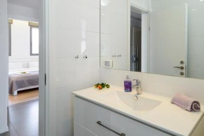 Comfort 3BR & Balcony in City Center by FeelHome - image 17