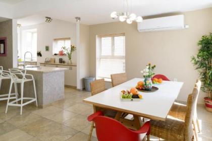 Penthouse & Terrace near Hilton by FeelHome - image 13