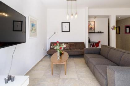 Penthouse & Terrace near Hilton by FeelHome - image 18