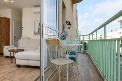 Sunset TLV Apartment - Ben Yehuda 175 - image 1