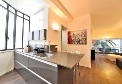 Renovated 2BR Apt. on Nordau Blvd - image 5