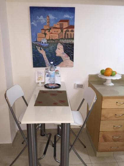 Helen Apartment - image 19