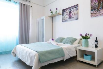 Hacarmel Apartment - image 10