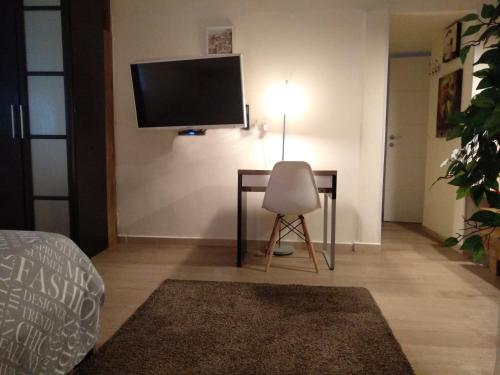 Private rooms near the beach center - image 5