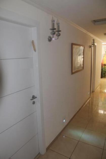 Private rooms near the beach center - image 8
