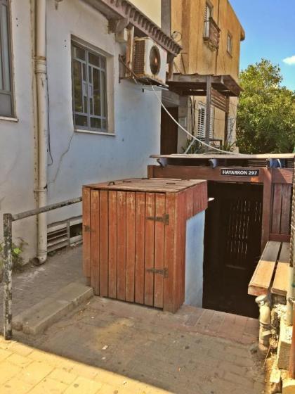 Dotan's Boutique Guesthouse - By The Beach! - image 4