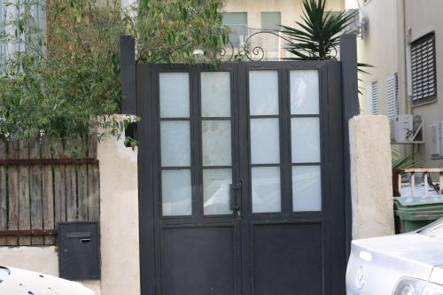 Wonderful Garden Apartment - image 6
