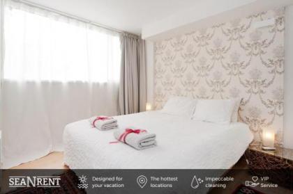 Excellent City Centre Apts w/ Balcony by Sea N' Rent - image 15