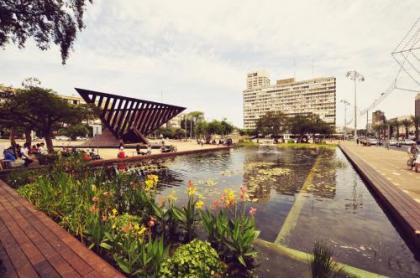 Excellent City Centre Apts w/ Balcony by Sea N' Rent - image 18