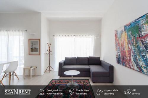 Excellent City Centre Apts w/ Balcony by Sea N' Rent - image 3