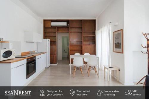 Excellent City Centre Apts w/ Balcony by Sea N' Rent - image 4