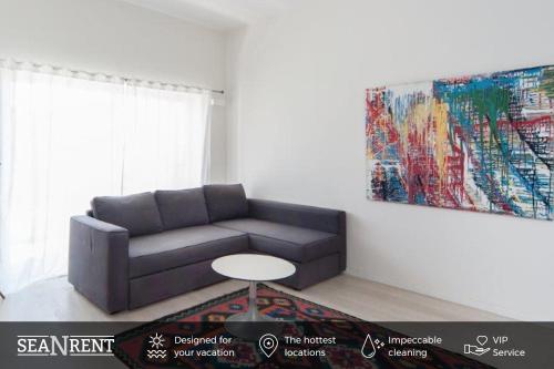 Excellent City Centre Apts w/ Balcony by Sea N' Rent - image 5