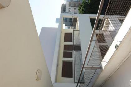 Gordon Beach Apartment - image 16