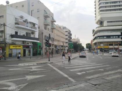 Amir's Apartments - image 1