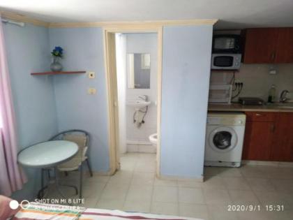 Amir's Apartments - image 2