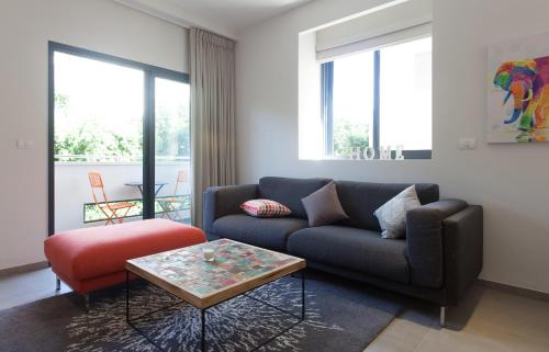 Sunny Luxury Apartments - image 2