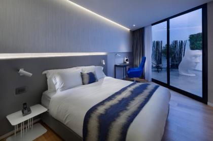 Ultra Tel Aviv Boutique Hotel - image 2