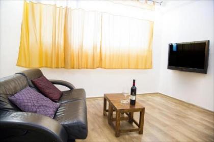 Cozy 1 BR Apt. near the beach - image 10