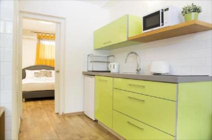 Cozy 1 BR Apt. near the beach - image 2