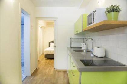 Cozy 1 BR Apt. near the beach - image 9