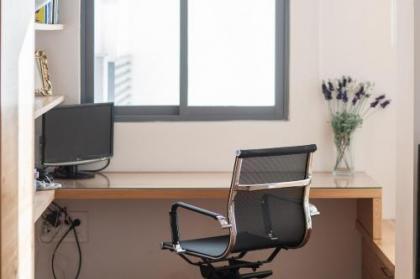 Stylish & Homey 3BD Apt in the Heart of Tel-Aviv by Sea N' Rent - image 10