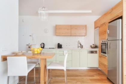 Stylish & Homey 3BD Apt in the Heart of Tel-Aviv by Sea N' Rent - image 18