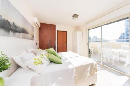 Luxury Duplex Apt w/ Balcony by Sea N' Rent - image 15