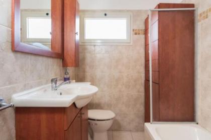 Luxury Duplex Apt w/ Balcony by Sea N' Rent - image 20