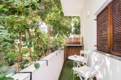 Beautiful 2Bd w/ Private Balcony by Sea N' Rent - image 5