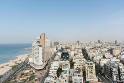 Superb Beachfront Apartments with Pool by Sea N' Rent - image 20