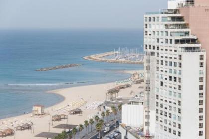 Superb Beachfront Apartments with Pool by Sea N' Rent - image 3