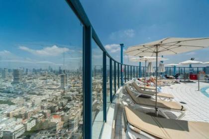 Superb Beachfront Apartments with Pool by Sea N' Rent - image 4