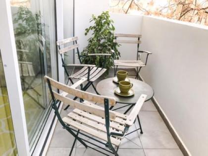 FeelHome - Gordon Beach - image 3