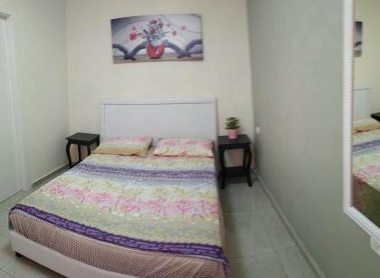 Beachfront Apartment Bat Yam 613 - image 9