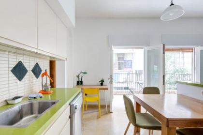 TLV2RENT Unique Dizengof Apartment - image 11