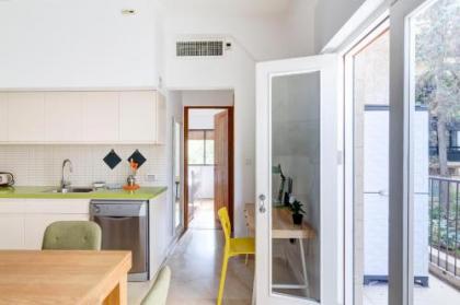 TLV2RENT Unique Dizengof Apartment - image 14