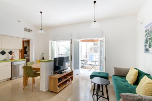 TLV2RENT Unique Dizengof Apartment - image 6