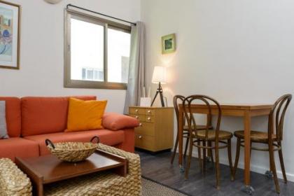 Unique Frug Apartment by TLV2rent - image 1