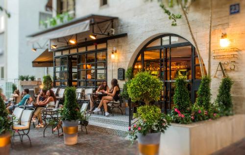 A23 Boutique Hotel - image 6