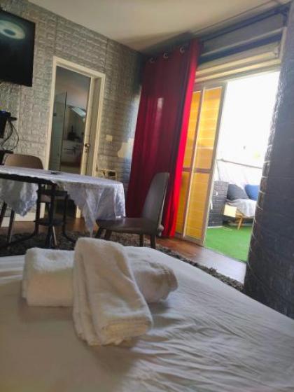 Avi's Place - image 11