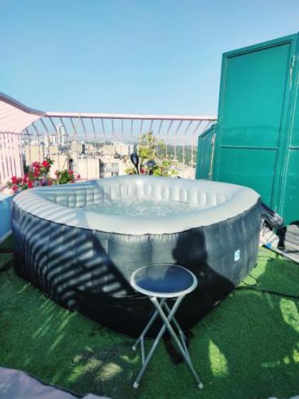 Avi's Place - image 14