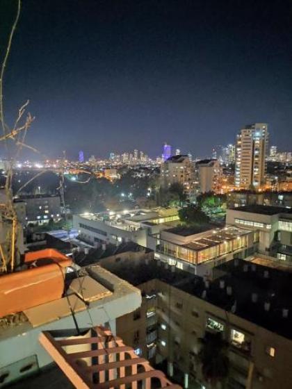 Avi's Place - image 18