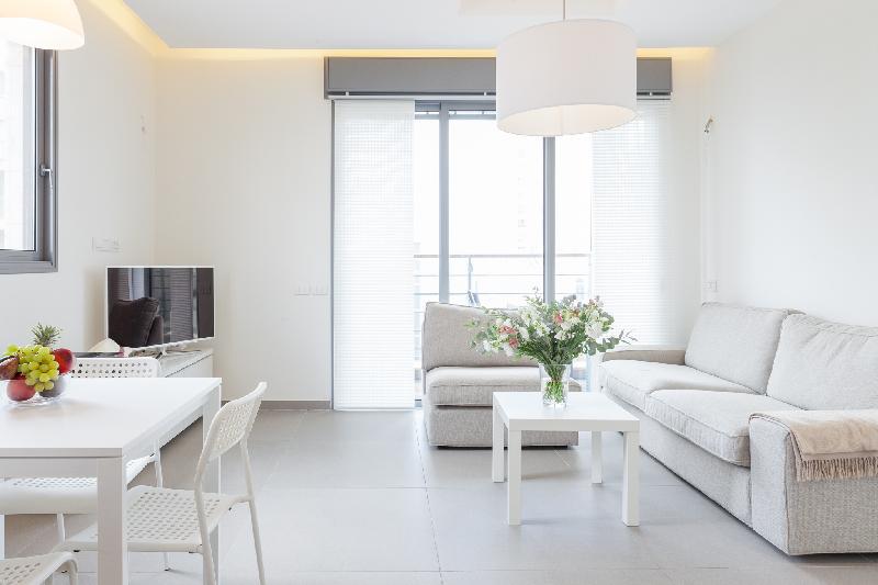 Best Location Luxuous 2BR Sea View w/parking - main image