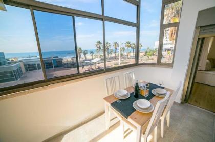 Luxury 2BR Apt on the Beach - image 1
