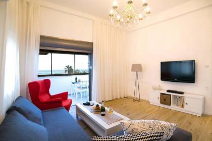 Luxury 2BR Apt on the Beach - image 14