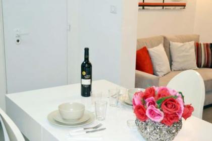 Classic 1BR in City Center near Beach by FeelHome - image 13