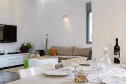 Apartment On Mapu Street - image 2