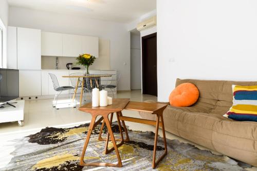 Relax & Sunny near Beach by FeelHome - image 6