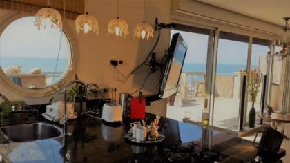 Jaffa Family Penthouse sea front  3BR 2BA - image 17