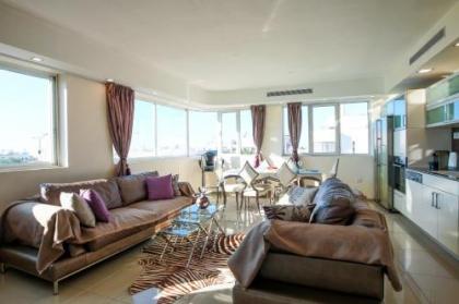 Penthouse with Panoramic View by FeelHome - image 10